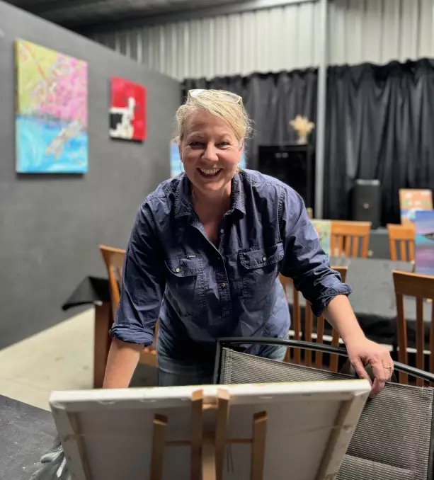 Acres of Art I Paint and Sip Pakenham | 55 Dore Rd, Pakenham VIC 3810, Australia | Phone: 0439 932 446