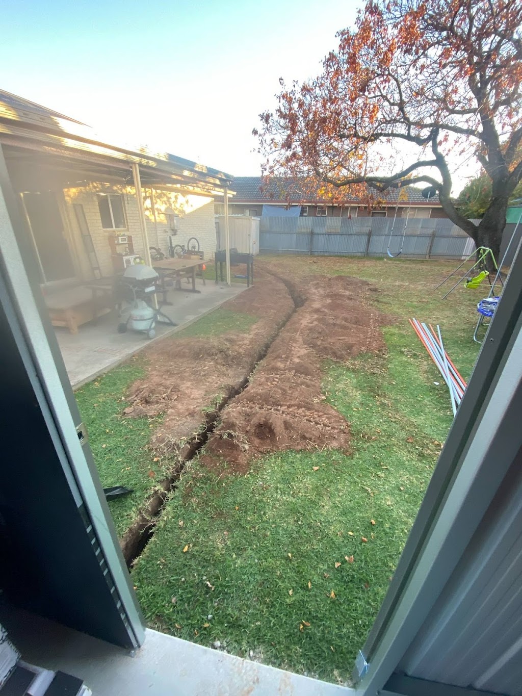 Hildred Electrical Services | 16 Queen Elizabeth Dr, Tallangatta VIC 3700, Australia | Phone: 0417 819 382