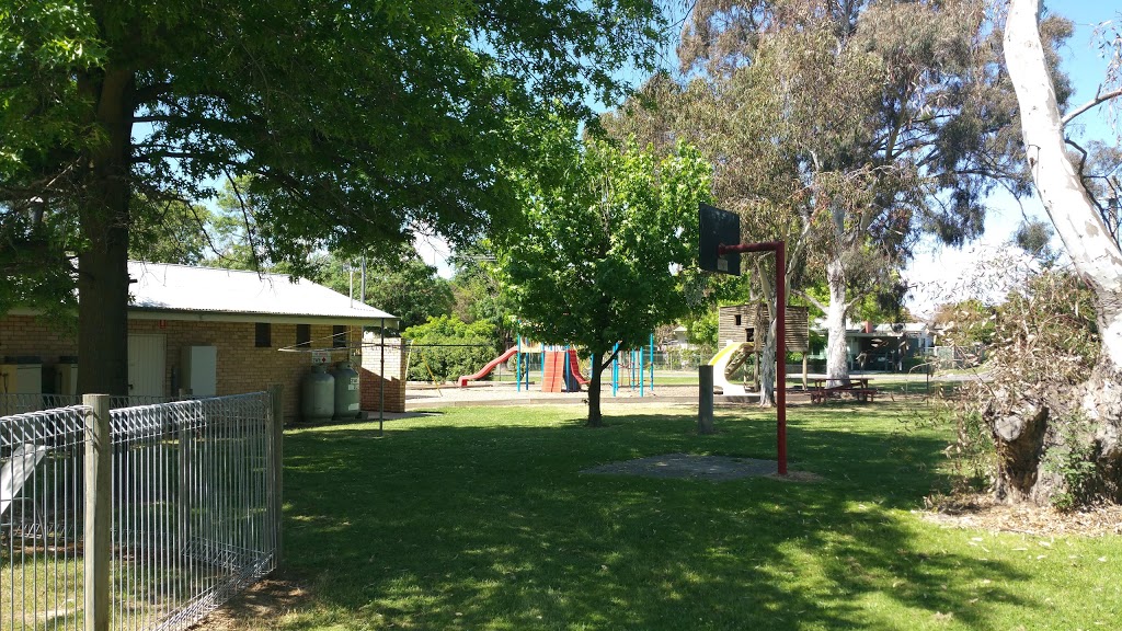 High Country Holiday Park | campground | 1 Ultimo St, Mansfield VIC 3722, Australia | 0357752705 OR +61 3 5775 2705