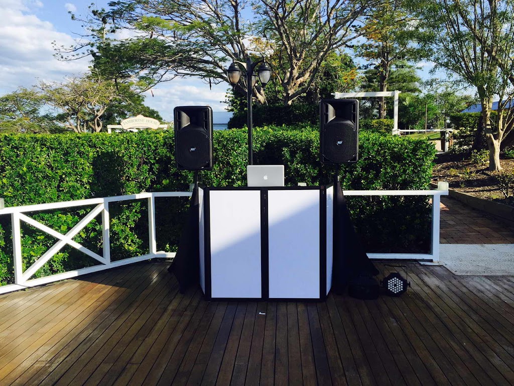 Ace Photo Booth Hire | 1 Vasey Ct, Upper Coomera QLD 4209, Australia | Phone: 0468 760 750