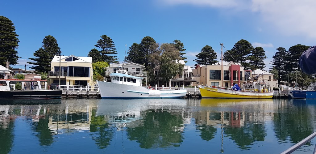 Port Fairy Yacht Club | 1 Griffiths St, Port Fairy VIC 3284, Australia | Phone: 0491 359 984