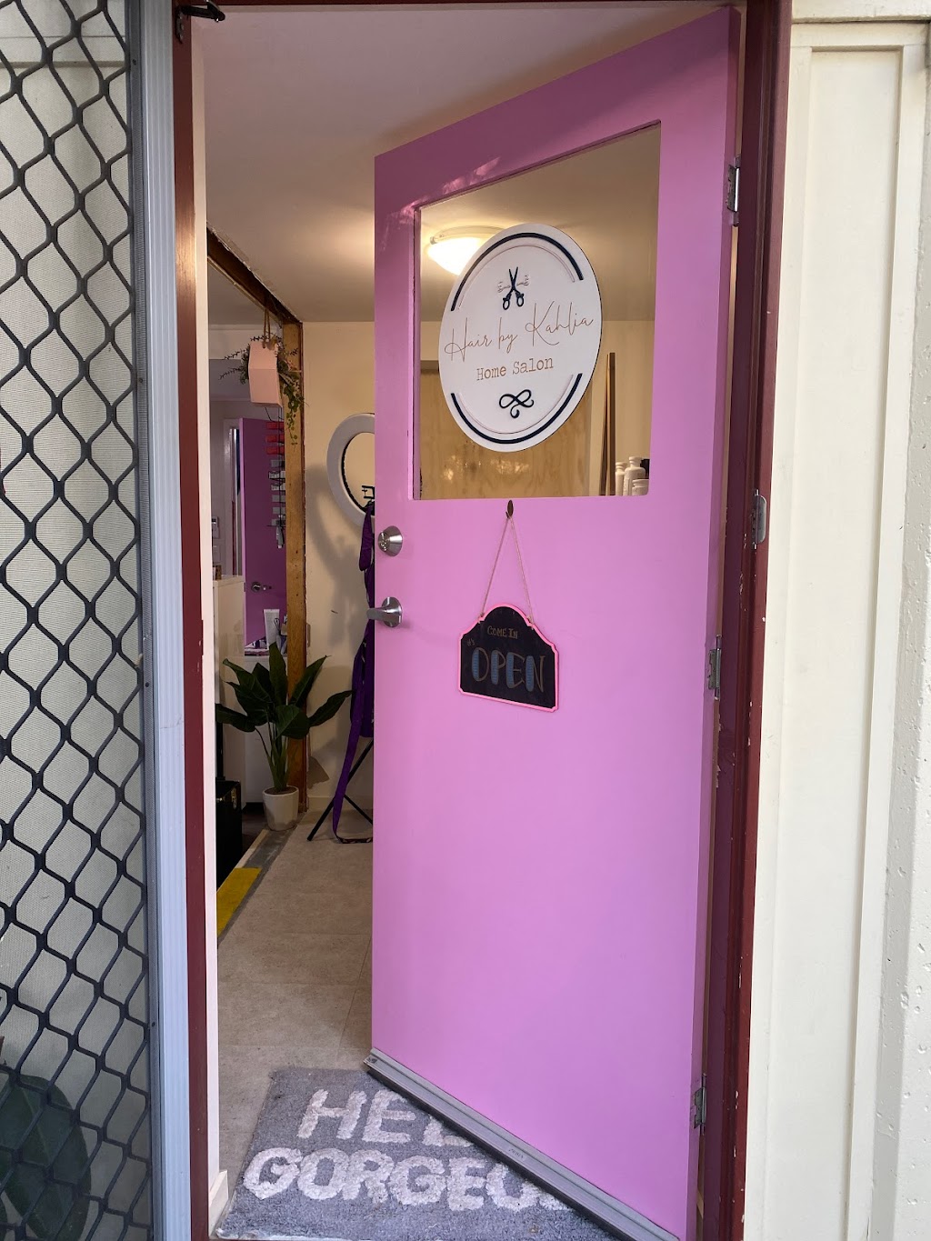 Hair by Kahlia | 24 Kennedy Dr, Moranbah QLD 4744, Australia | Phone: 0400 358 071