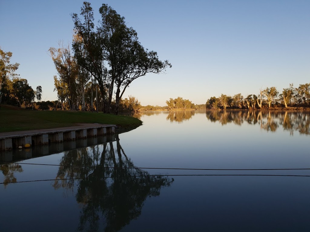 Charles Sturt Memorial plinth | park | 1 Mayfield St, Loxton SA 5333, Australia