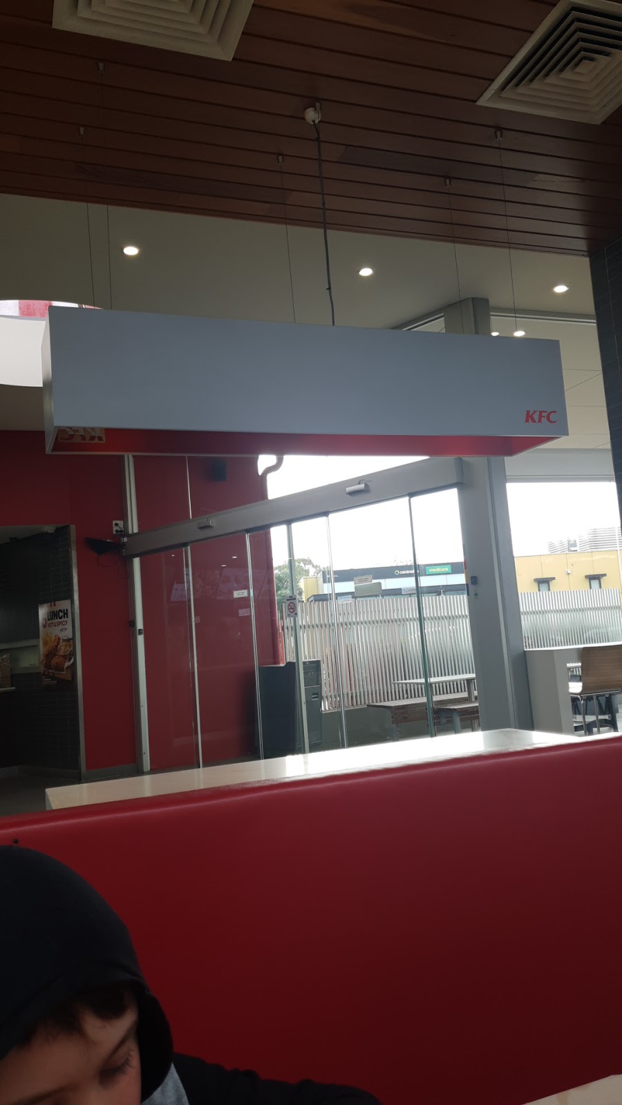 KFC Melton Phoenix | meal takeaway | 137 Barries Rd, Melton VIC 3337, Australia | 0397478196 OR +61 3 9747 8196