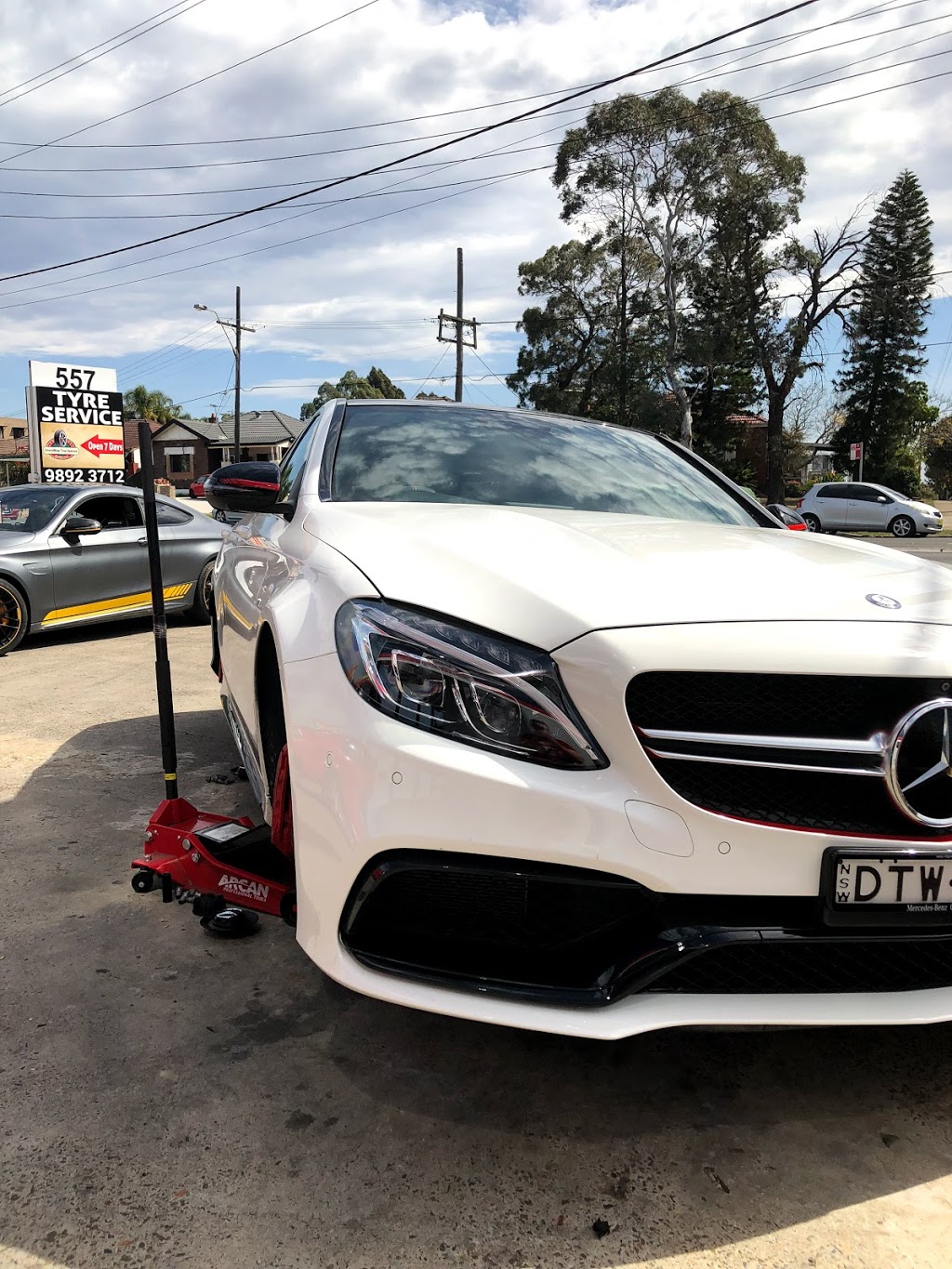 Statewide Tyre Service | car repair | 557 Woodville Rd, Guildford NSW 2161, Australia | 0298923712 OR +61 2 9892 3712