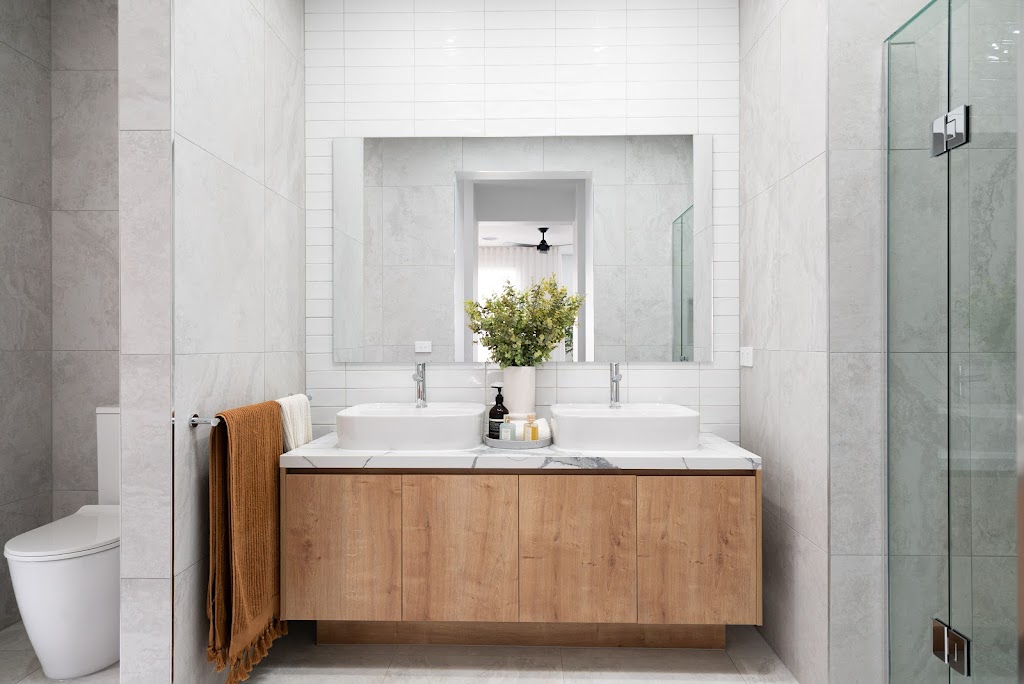 Aston Homes - Exford Waters Display Home Centre | 13 Riversdale Bvd, Weir Views VIC 3338, Australia | Phone: 0417 990 999
