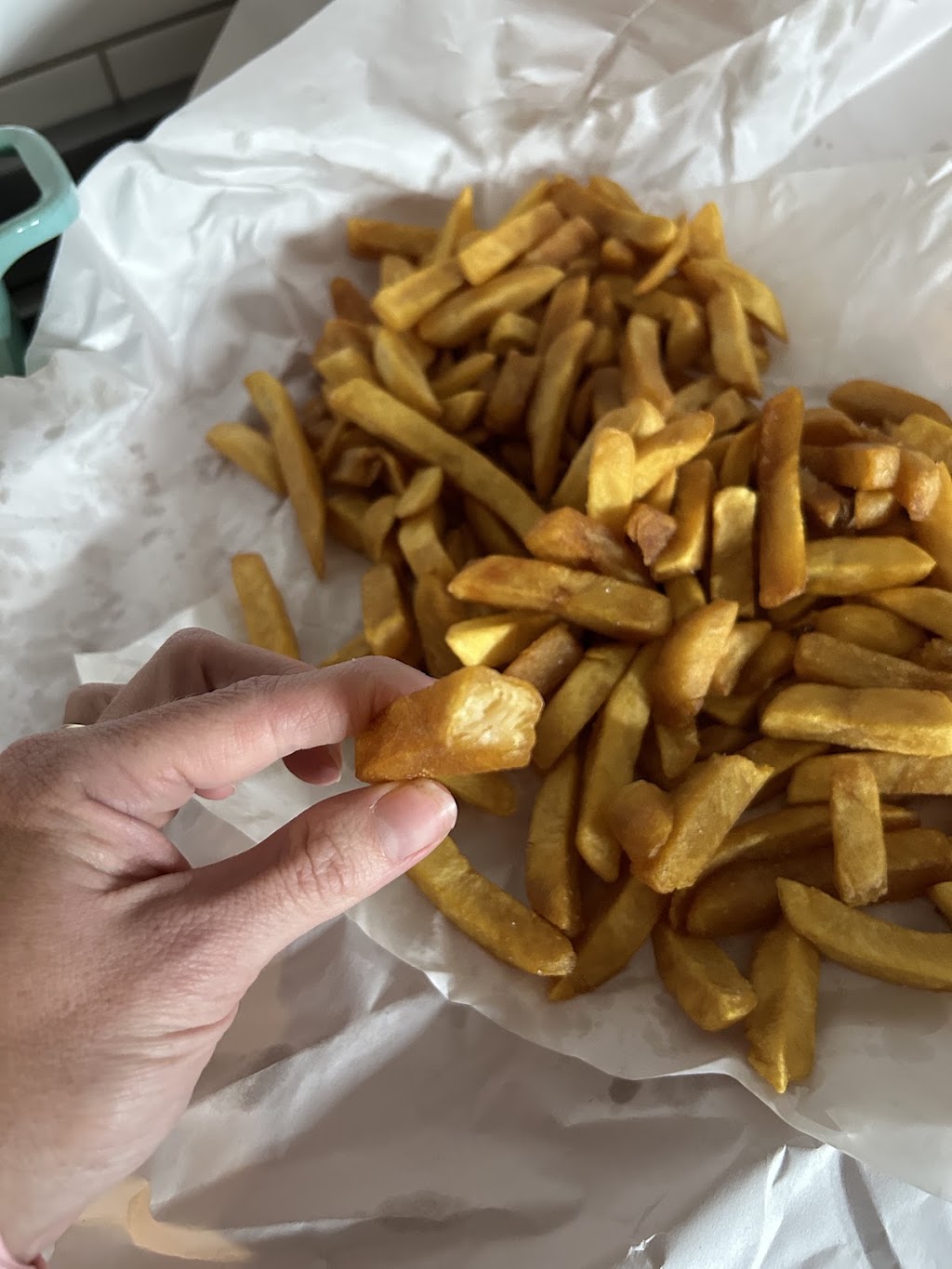Strathfieldsaye fish and chips Takeaway | 25-33 Blucher St, Strathfieldsaye VIC 3551, Australia | Phone: (03) 5439 4334