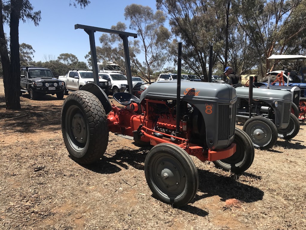 Ron Dehne Ford Tractor Collection Nyah | 2658 Murray Valley Hwy, Nyah VIC 3594, Australia | Phone: 0408 085 218