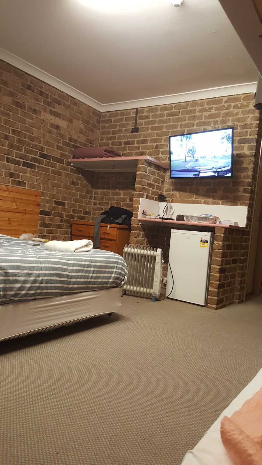 Acacia Snowy Motel | lodging | 8 Nettin Circuit, Jindabyne NSW 2627, Australia | 0264562692 OR +61 2 6456 2692