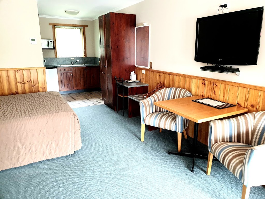 Kentish Hills Retreat | lodging | 2 W Nook Rd, Sheffield TAS 7306, Australia | 0364912484 OR +61 3 6491 2484