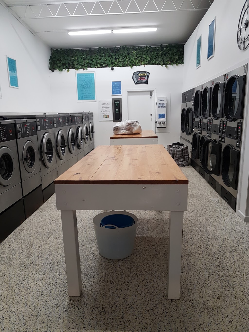 Coin Laundry | laundry | 37 Perth Ave, Albion VIC 3020, Australia | 0477430523 OR +61 477 430 523