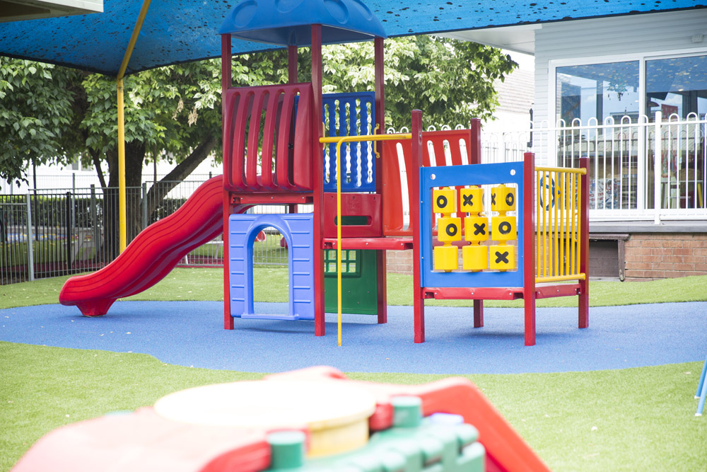 Toongabbie Children’s Early Learning Centre | school | 23 Barangaroo Rd, Toongabbie NSW 2146, Australia | 0296318639 OR +61 2 9631 8639