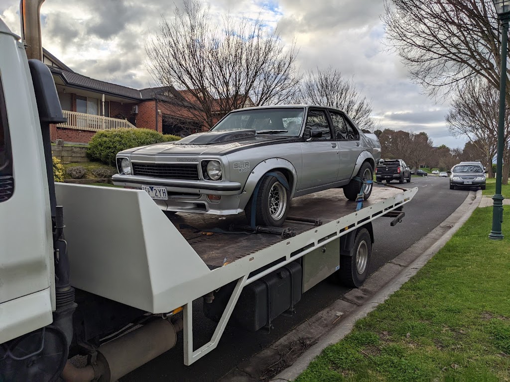 Pakenham Towing | 5-7 Hogan Ct, Pakenham VIC 3810, Australia | Phone: 0402 130 940