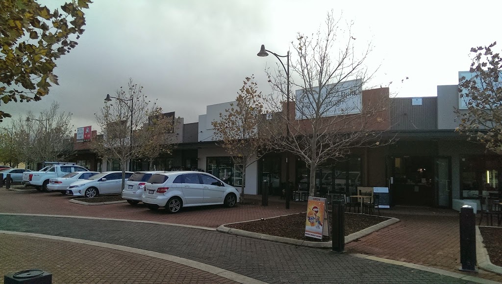 Beeliar Shopping Centre - MeVe Estate | 28 Lakefront Ave, Beeliar WA 6164, Australia | Phone: (08) 9437 5311