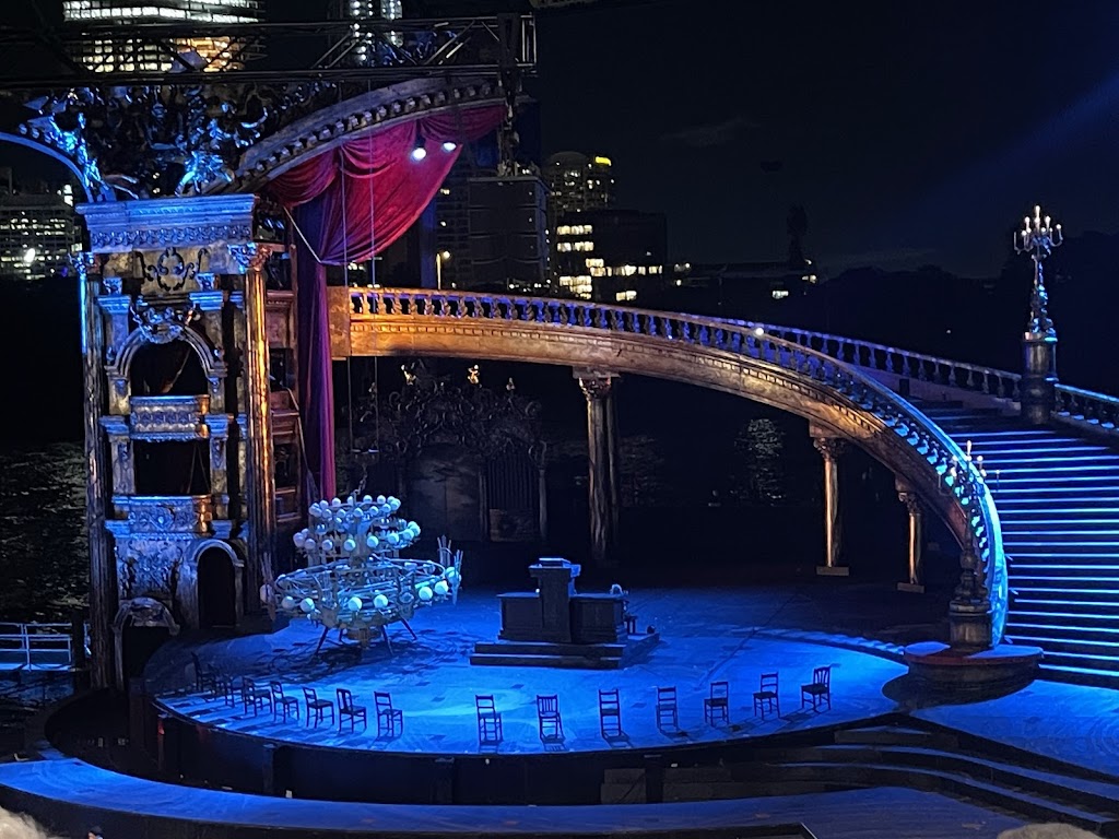 Handa Opera on Sydney Harbour | Mrs Macquaries Rd, Sydney NSW 2000, Australia | Phone: (02) 9318 8200