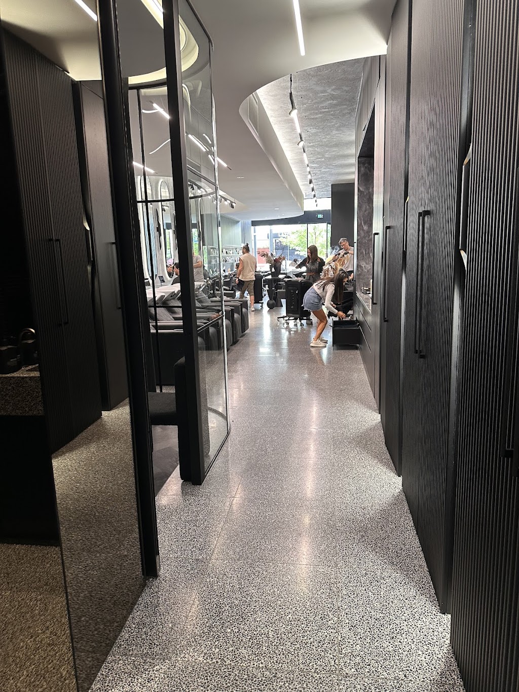 Escapade Hair Face Body | 14 Good St, Granville NSW 2142, Australia | Phone: (02) 9682 7725