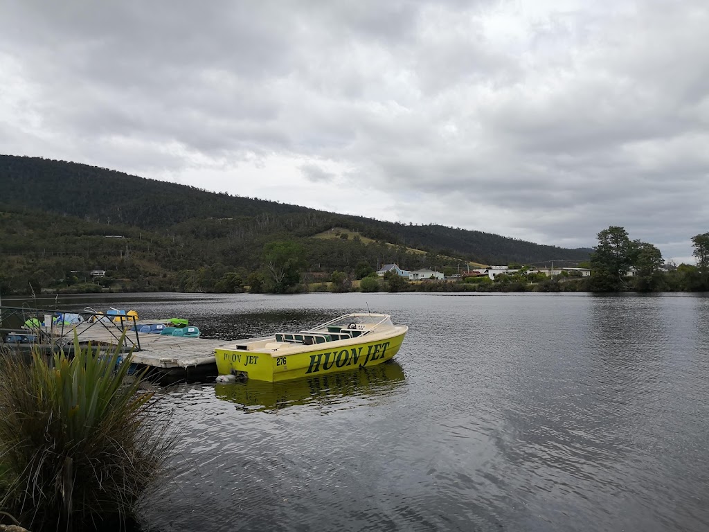 Huon Jet | 44 The Esplanade, Huonville TAS 7109, Australia | Phone: (03) 6264 1838