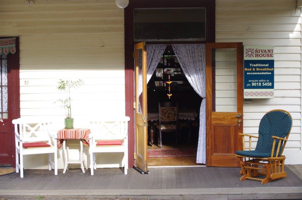 Sivani House | lodging | 15 Martin St, Blackwood VIC 3458, Australia | 0390185458 OR +61 3 9018 5458