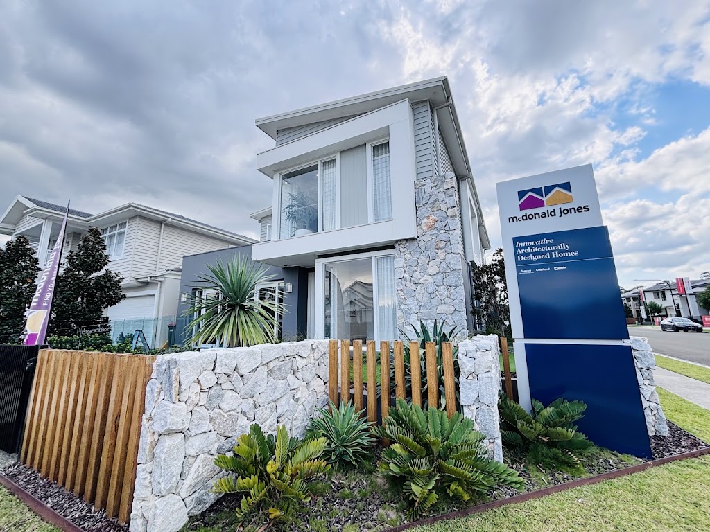 Masterton Homes - Box Hill - HomeWorld | 17/25 Gizi St, Box Hill NSW 2765, Australia | Phone: 1300 446 637