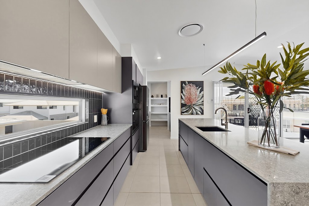 CJ Homes Morayfield Display Home - Kinma Valley | 20 Morinda Cct, Morayfield QLD 4506, Australia | Phone: 0415 972 694