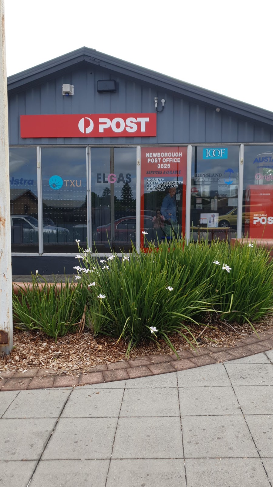 Australia Post - Newborough LPO | post office | 38 Rutherglen Rd, Newborough VIC 3825, Australia | 0351273347 OR +61 3 5127 3347