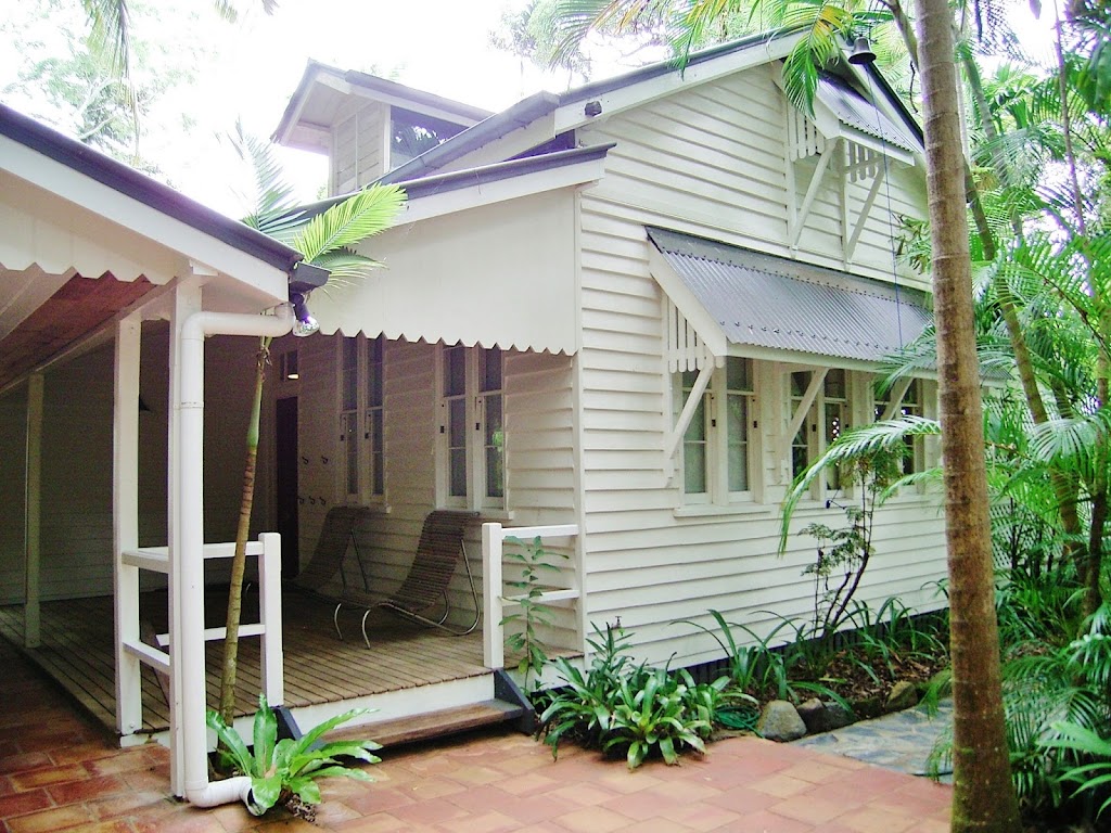 Old School House | lodging | 49 Murphy St, Port Douglas QLD 4877, Australia | 0412200572 OR +61 412 200 572