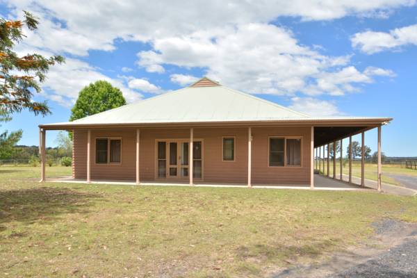 Grasmere Estate Homestead | lodging | 62 Lomas Ln, Lovedale NSW 2325, Australia | 0288402852 OR +61 2 8840 2852