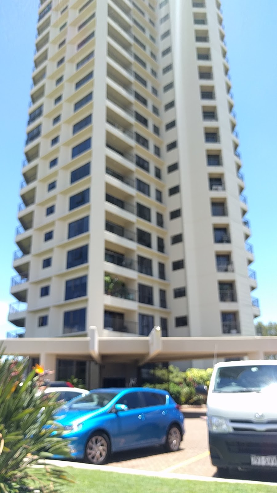 Atlantis Tower | lodging | 8 Admiralty Dr, Surfers Paradise QLD 4217, Australia | 1300650040 OR +61 1300 650 040