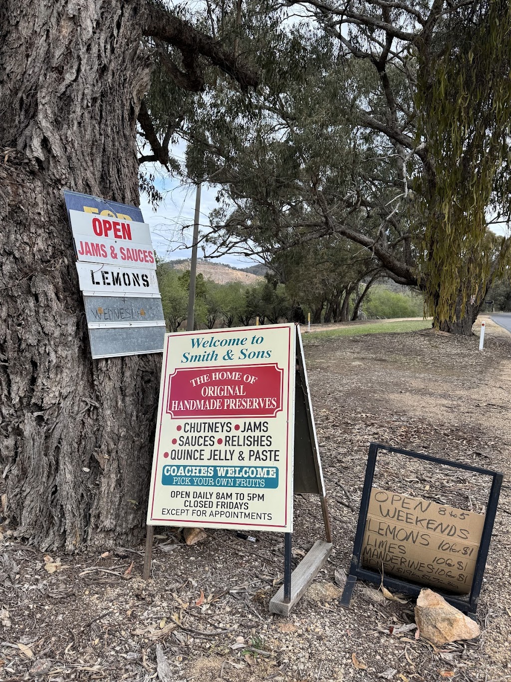 Smith & Sons Orchards | 67 Old Hume Hwy, Glenrowan VIC 3675, Australia | Phone: 0408 597 770