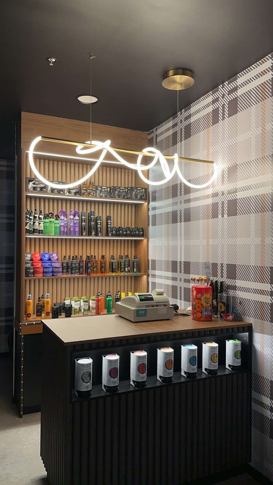 LIDN BARBERS | Winmalee Shopping Village, Unit 11 White Cross Rd, Winmalee NSW 2777, Australia | Phone: 0450 716 763