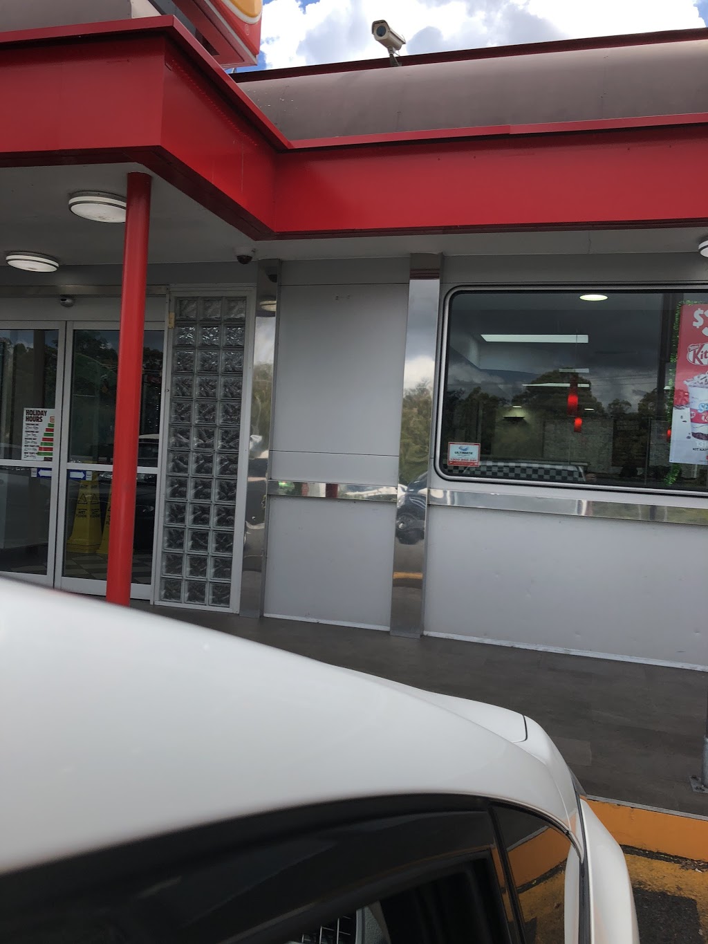 Shell | gas station | 196 Highfield Dr, Robina QLD 4226, Australia | 0755307763 OR +61 7 5530 7763