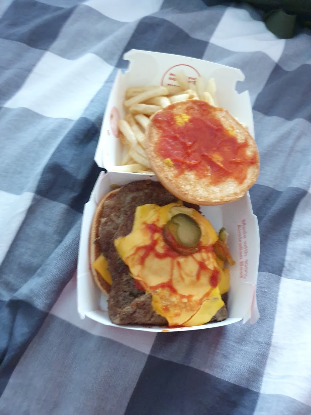 McDonalds Virginia | meal takeaway | 18 Robinson Rd E, Virginia QLD 4014, Australia | 0738653057 OR +61 7 3865 3057