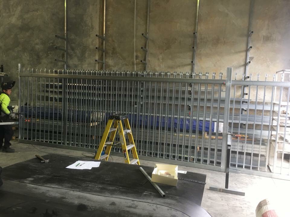 Fantastic Garage Door Service & Repair - Pakenham | Factory 2/30 Michael St, Pakenham VIC 3810, Australia | Phone: 0418 334 851