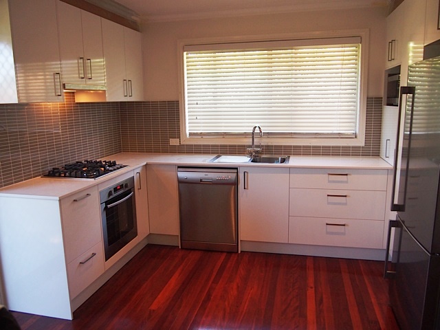 Comfit Kitchens & Wardrobes | 5/ 23 Huntington St, Clontarf QLD 4019, Australia | Phone: (07) 3283 2289