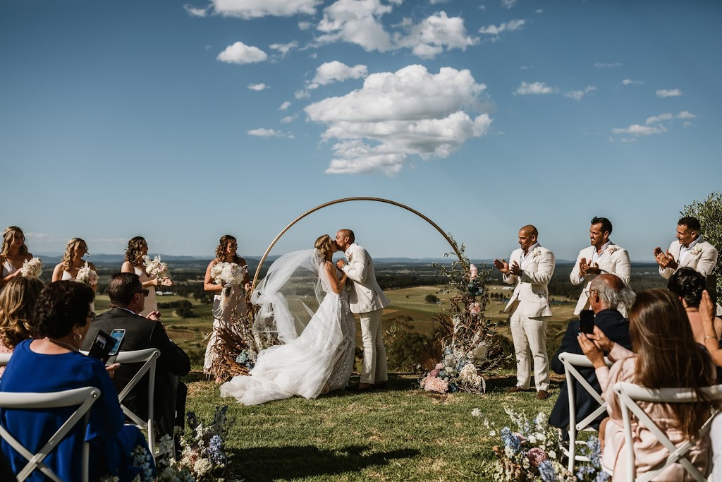 Hitched in the Hunter - Melanie Fell Agnew, Marriage Celebrant |  | Paterson Rd, Bolwarra NSW 2320, Australia | 0426255907 OR +61 426 255 907