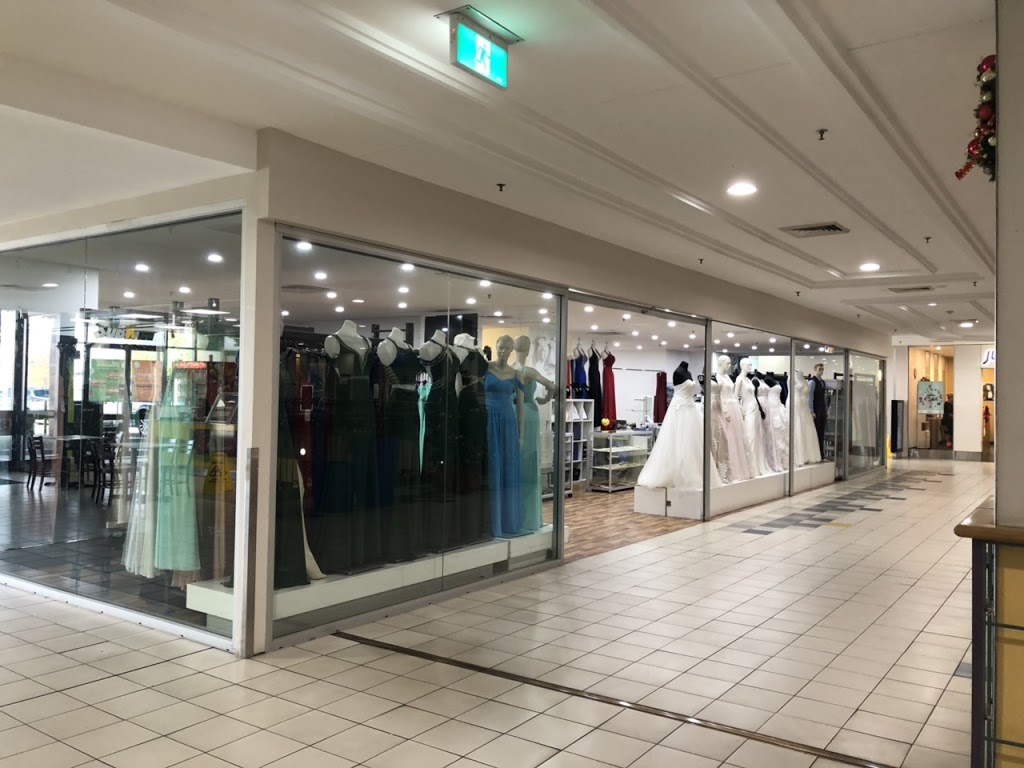 Lisa Le Bridal & Formal | clothing store | 1 Woodbury Park Dr, Mardi NSW 2259, Australia | 0435815579 OR +61 435 815 579