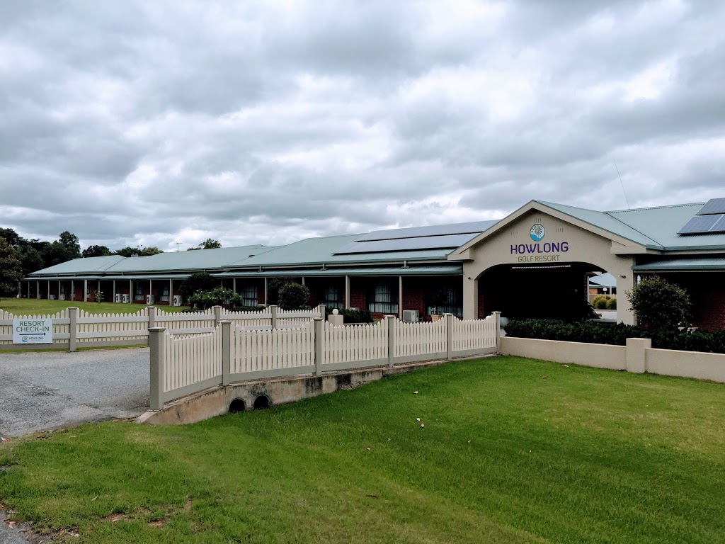 Howlong Country Golf Club | 186 Golf Club Dr, Howlong NSW 2643, Australia | Phone: (02) 6026 5321