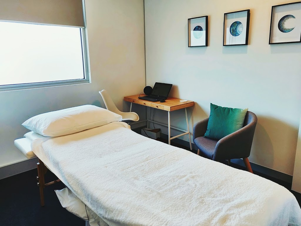 Qi Medicine acupuncture and massage Melbourne | spa | Suite 4, level 1/151 Pascoe Vale Rd, Moonee Ponds VIC 3039, Australia | 0383947665 OR +61 3 8394 7665