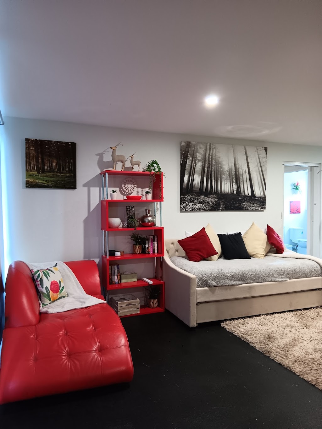 Whispering Woods Retreat | 28 Phelan Rd, Maryborough VIC 3465, Australia | Phone: 0484 185 967