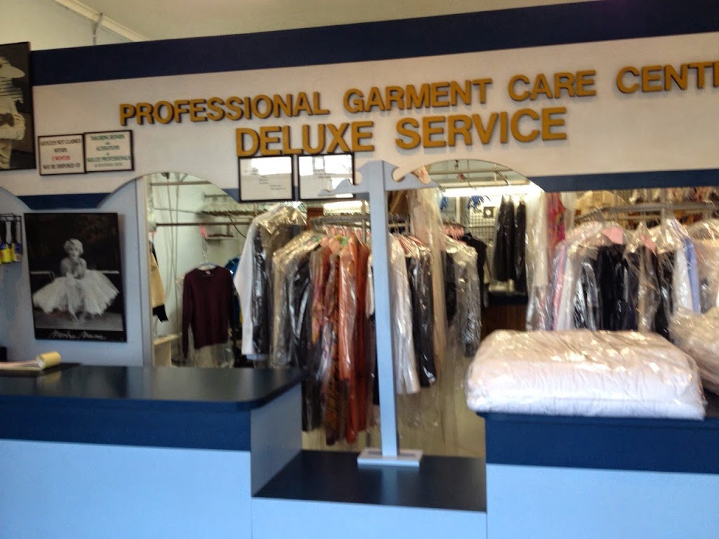 Highett Dry Cleaners | laundry | 10 Railway Parade, Highett VIC 3190, Australia | 0395530357 OR +61 3 9553 0357