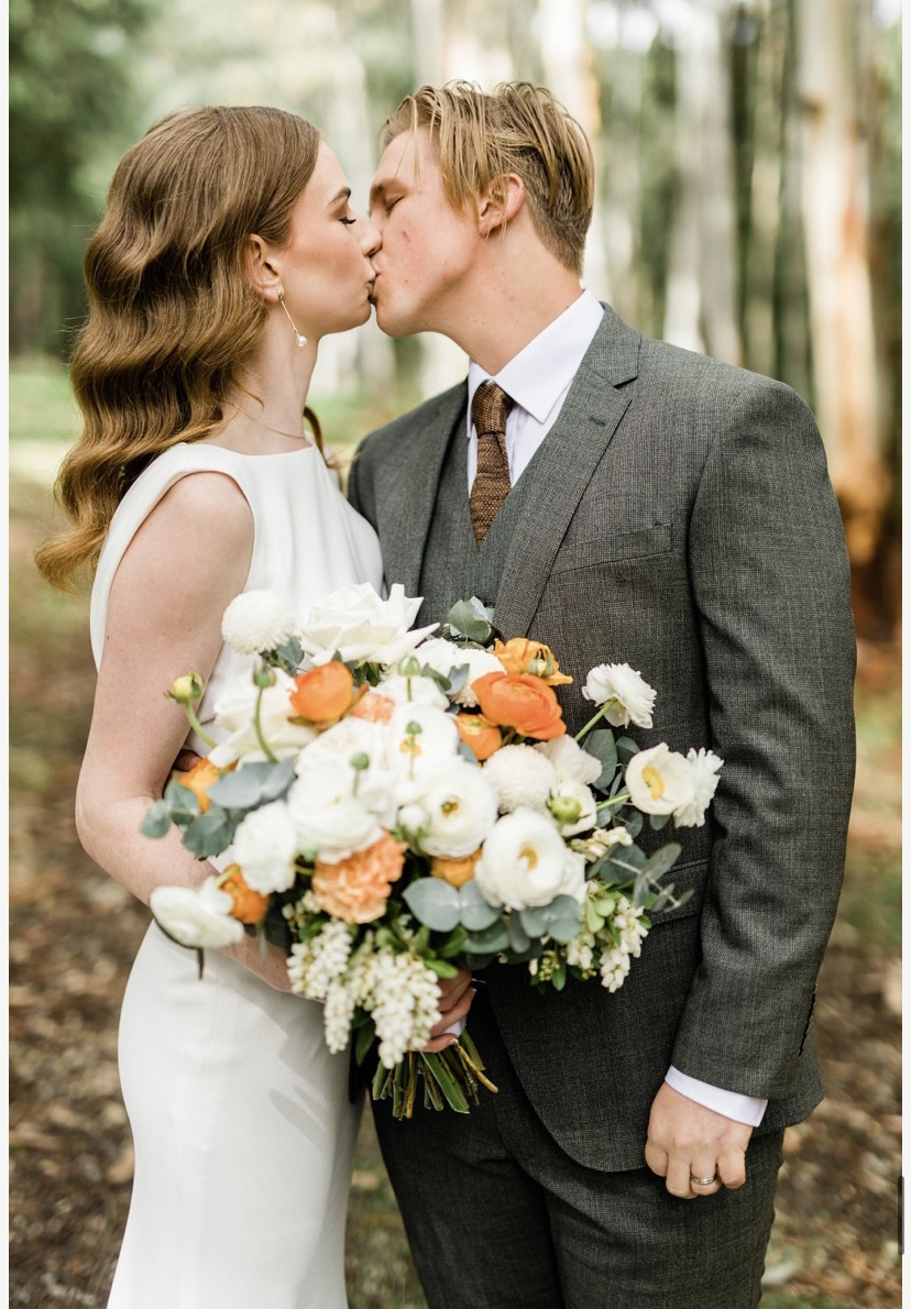 Hello Daisy Floral Design | St James Rd, Varroville NSW 2566, Australia | Phone: 0423 559 205