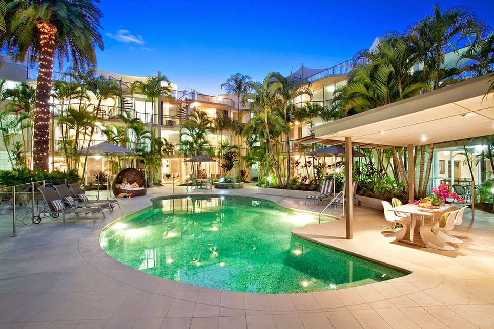 Noosa Tropicana | 140 Noosa Parade, Noosaville QLD 4566, Australia | Phone: (07) 5449 0222