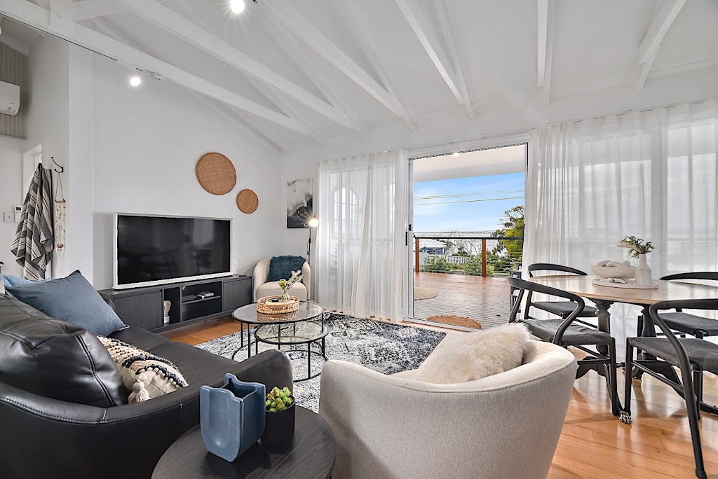 The Cottage on Westwood (Airbnb) | 123 Westwood St, Bridport TAS 7262, Australia | Phone: 0438 604 469