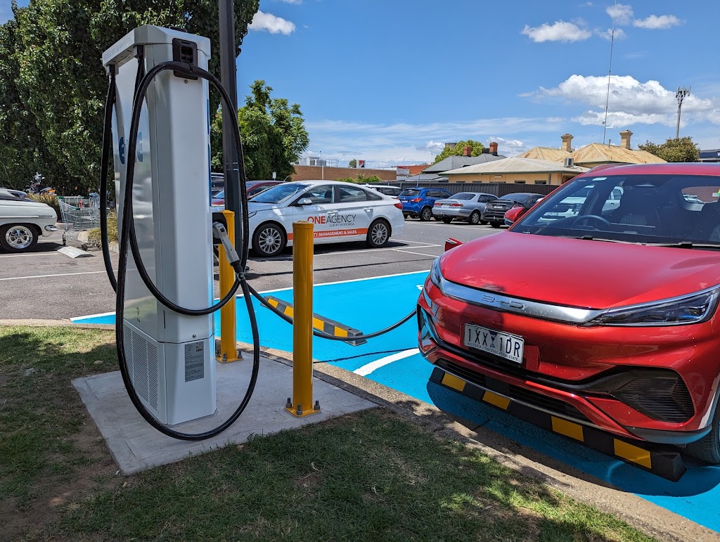 Evie Charging Station | 83 Wills St, Dunkeld VIC 3294, Australia | Phone: 1300 463 843
