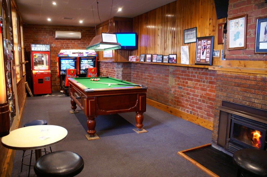 Leitchville Hotel | 17 King George Street, Leitchville VIC 3567, Australia | Phone: (03) 5456 7233