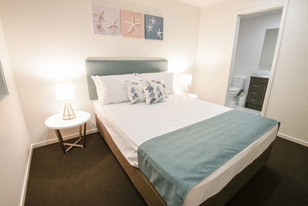 Direct Hotels - Breeze on Brightwater | lodging | 1 Hibbertia St, Mountain Creek QLD 4557, Australia | 0754084422 OR +61 7 5408 4422