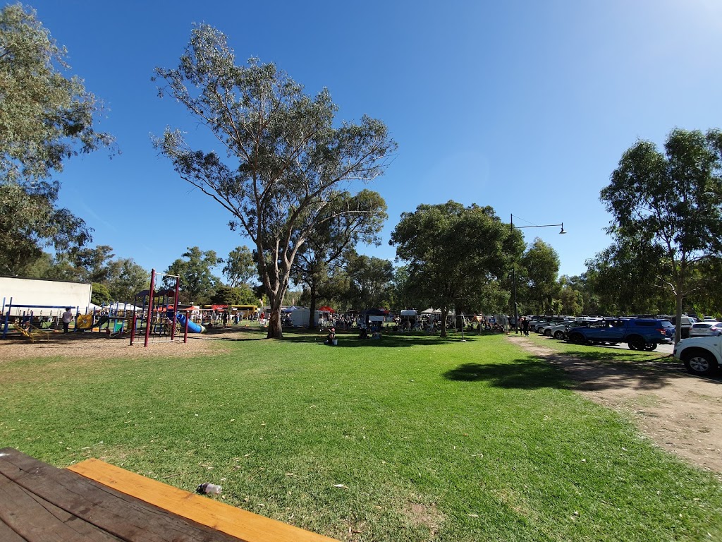 Hovell Tree Park | South Albury NSW 2640, Australia | Phone: (02) 6023 8111
