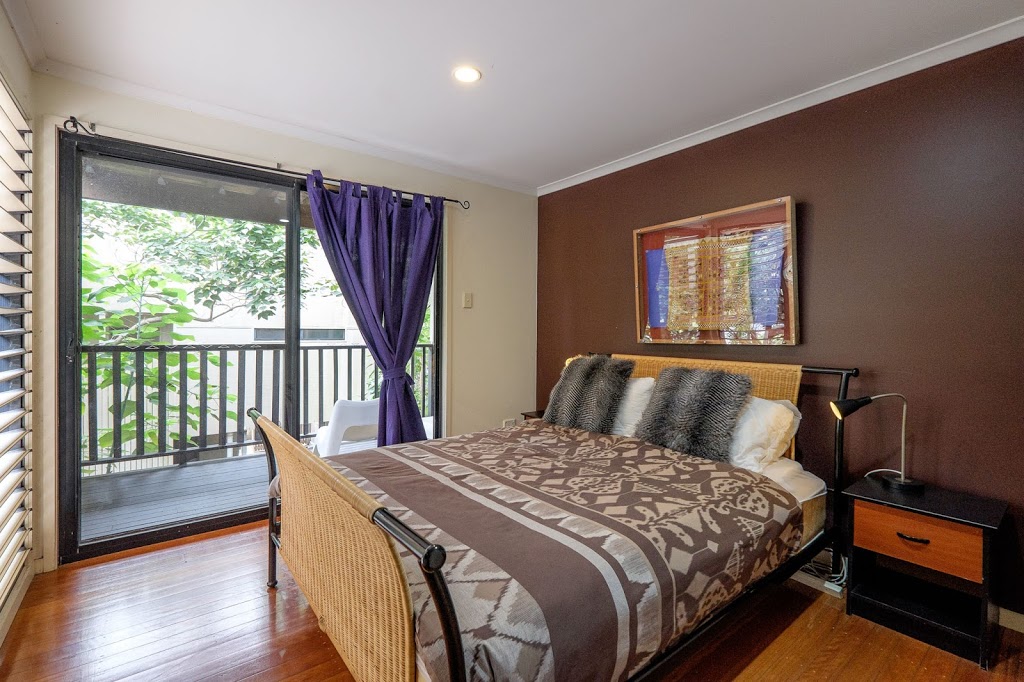 Straddie Beach House 2 | lodging | 2/8 George Nothling Dr, Point Lookout QLD 4183, Australia | 0734153949 OR +61 7 3415 3949