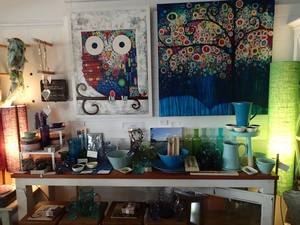 Hearts and Minds Art | art gallery | 1 Hastings St, Noosa Heads QLD 4567, Australia | 0407840745 OR +61 407 840 745