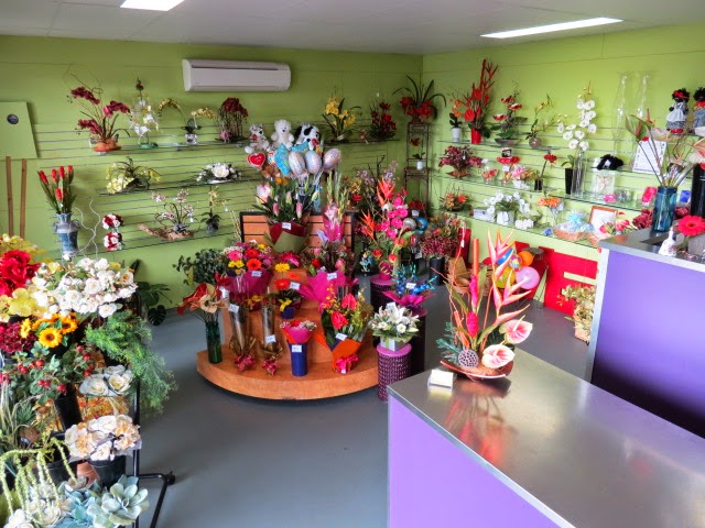 Smithfield Florist | florist | 1/7-11 Salvado Dr, Cairns QLD 4878, Australia | 0740382699 OR +61 7 4038 2699